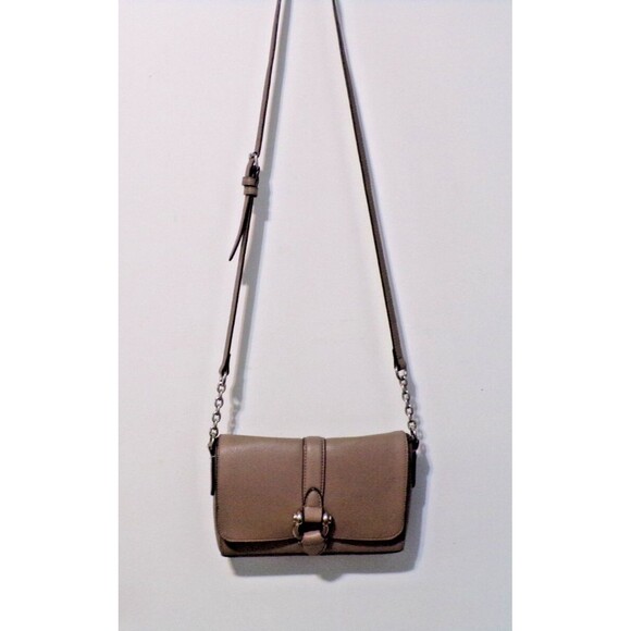 Chaps Lite Brown Magnet Closure w/Gold Accents Purse - Picture 2 of 6